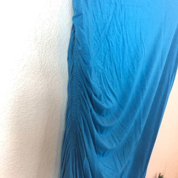 Summer & Sage || Asymmetrical Skirt - Picture 3 of 7